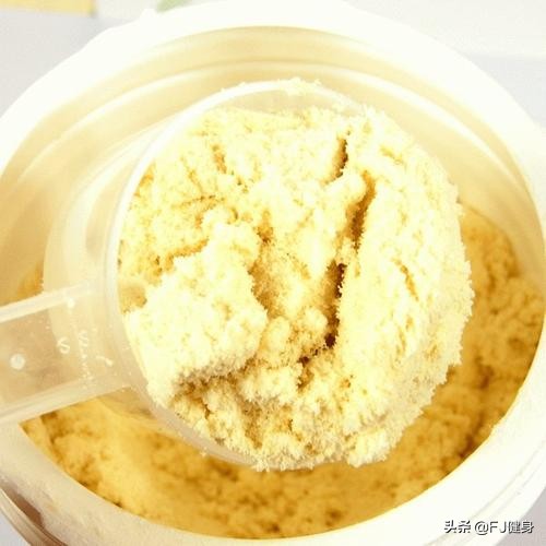 健身吃鸡蛋蛋黄有蛋白质吗,健身吃白煮蛋蛋黄要吃掉吗