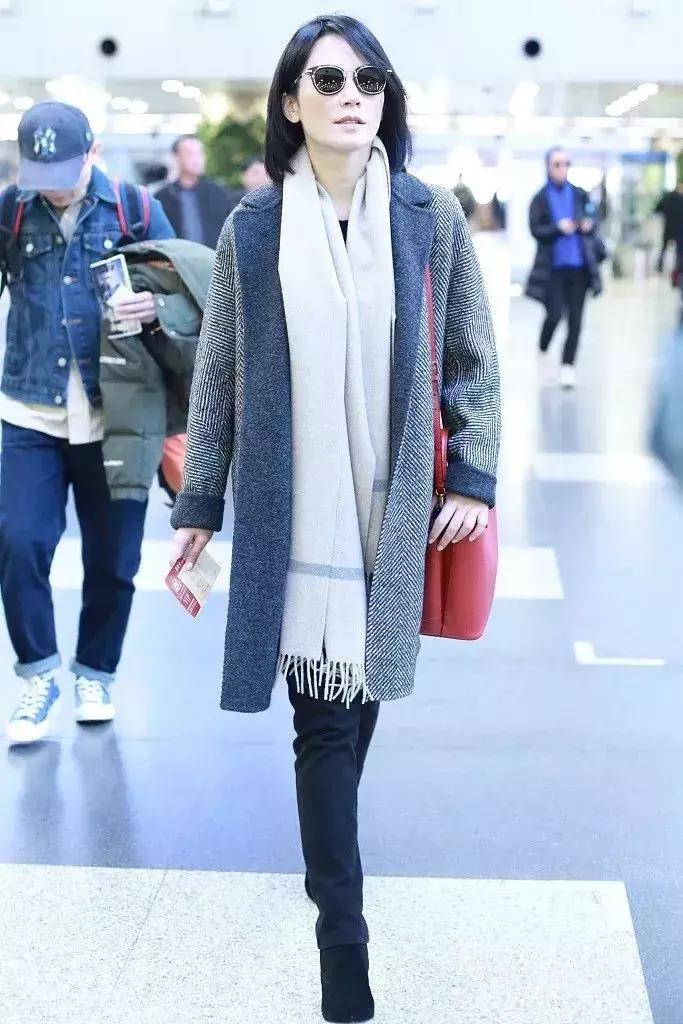 刘雯50个瞬间告诉你,刘雯冬天穿的羽绒服