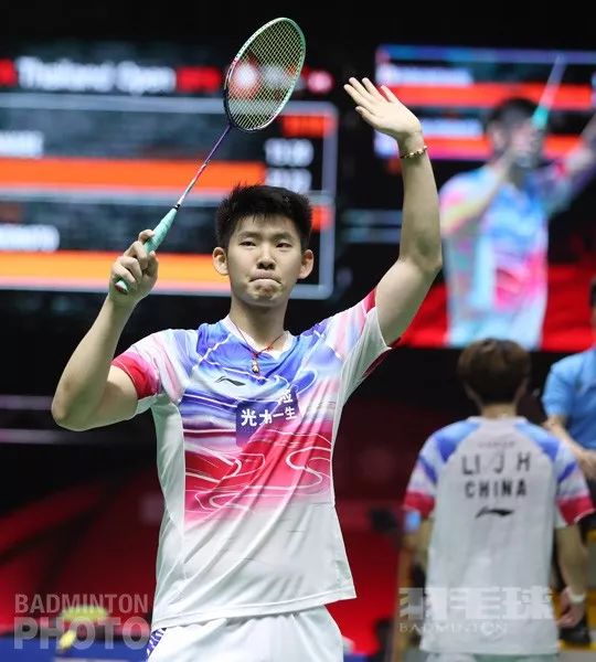 刘雨辰打羽毛球视频,羽毛球男双刘雨辰决赛视频