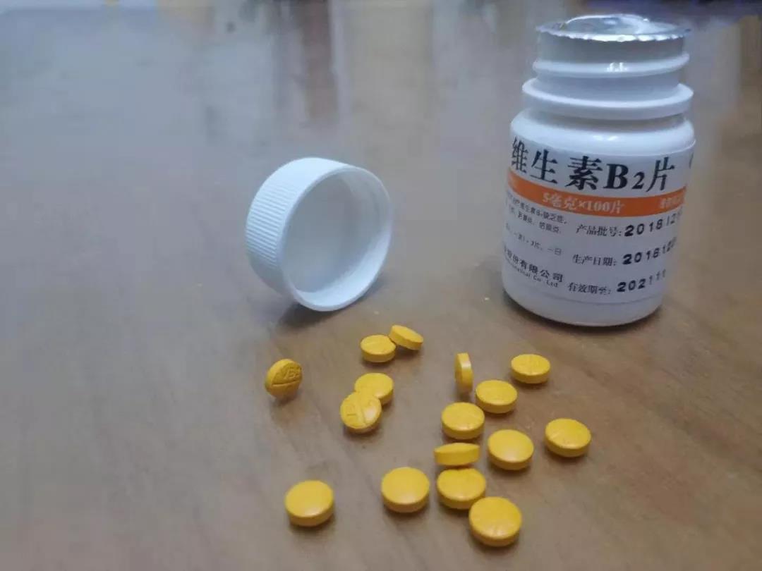 年轻人维生素保健品需要吃吗,年轻人吃维生素片好不好