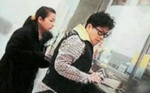 港姐*史艳**内幕：被母亲“卖”给富豪，几欲寻短，现逆袭为人生赢家