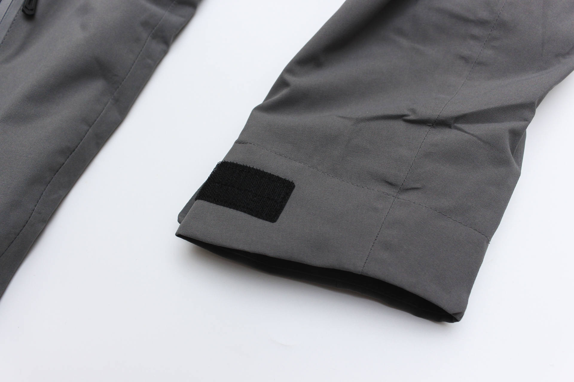 好看又好穿的冲锋衣测评,适合日常穿的户外冲锋衣