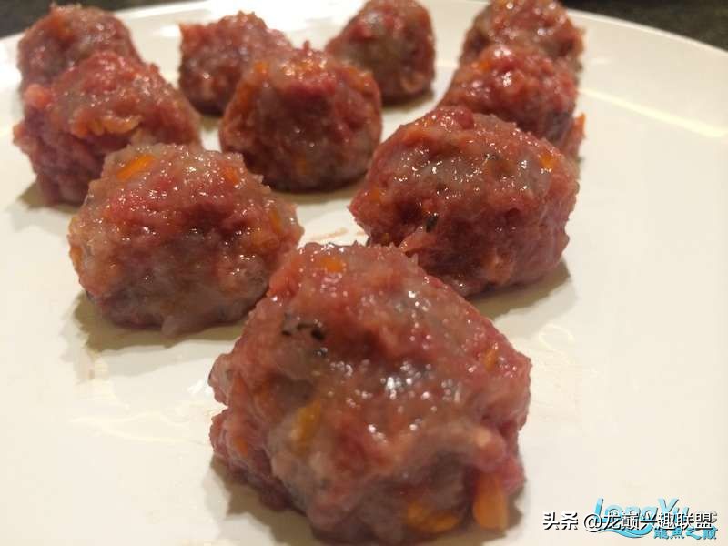 手把手教你做龙鱼最强营养秘方食谱--鲜虾牛肉狮子头，别馋哈