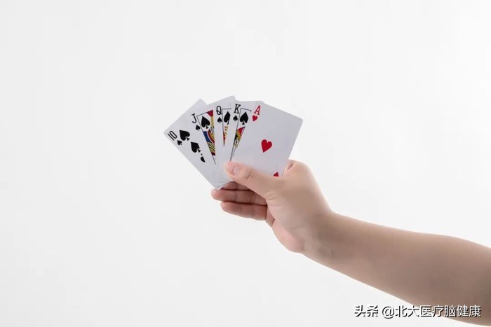 扑克牌有趣玩法两人,扑克牌还能有什么玩法