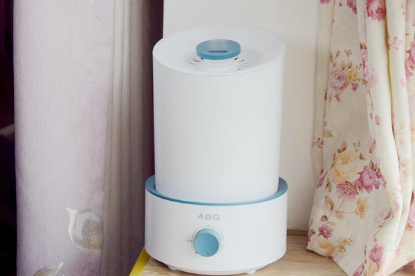 大加湿量加湿器测评,无雾加湿器湿度测评