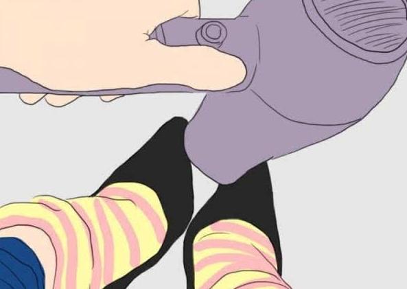 对付鞋子磨脚最快的解决办法,快速解决鞋子磨脚后跟应急方法