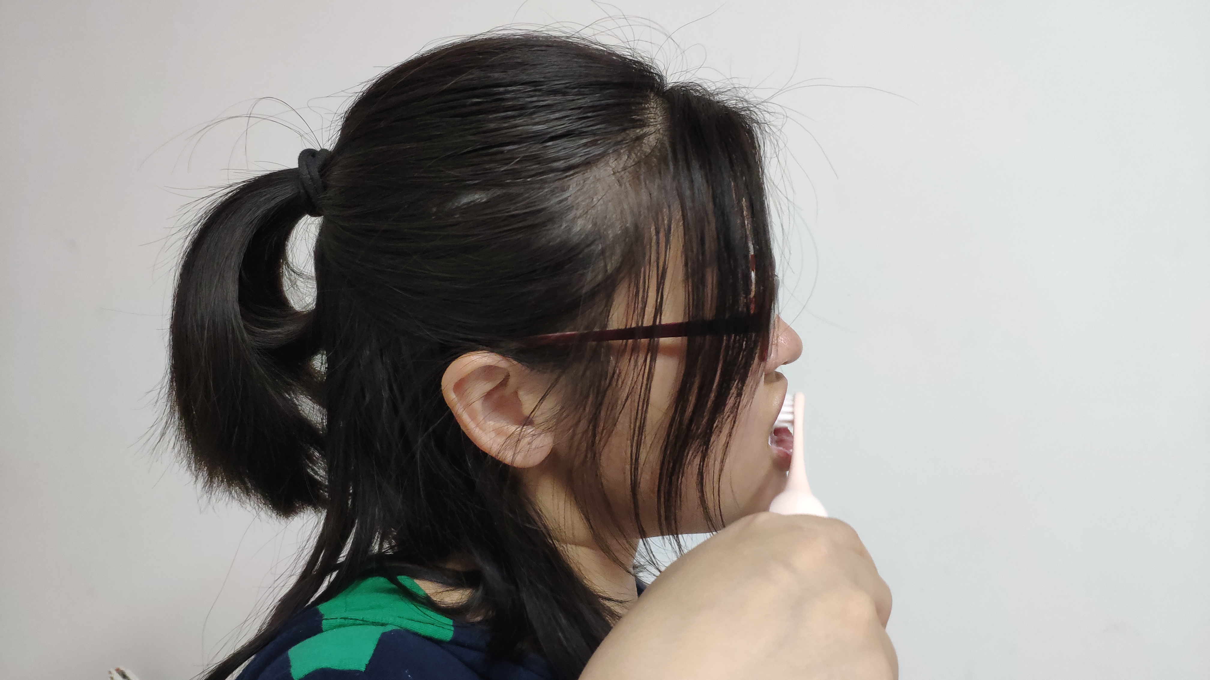 扉乐电动牙刷白色和粉色区别,扉乐电动牙刷不伤牙齿