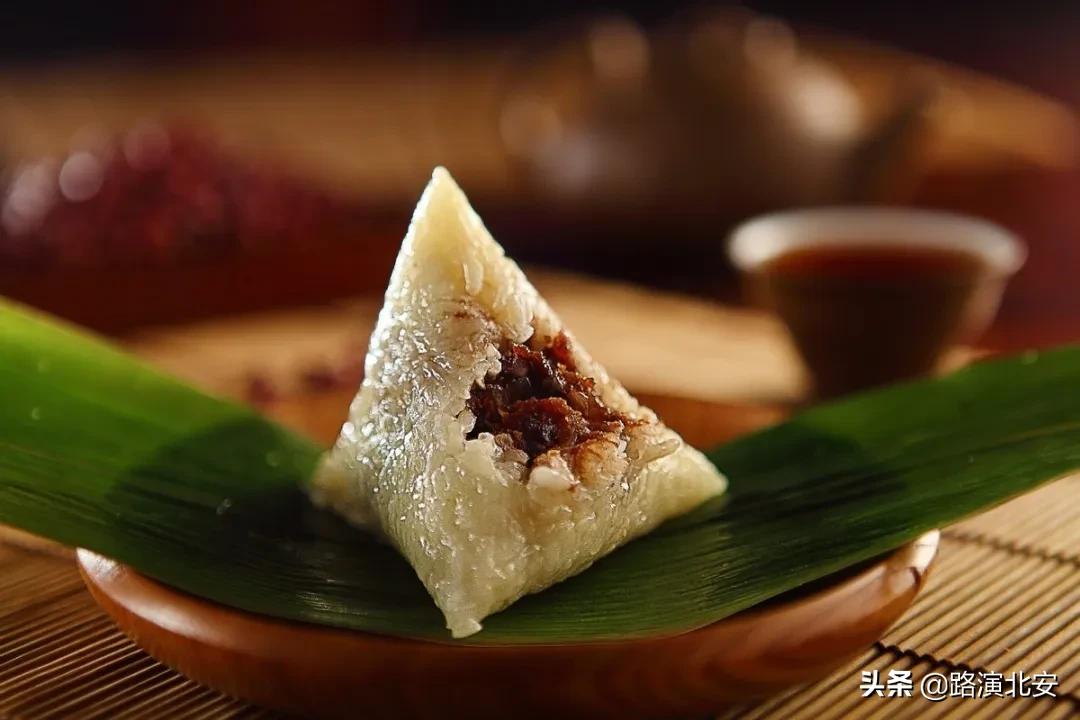 大中午的……看完这篇,更饿了