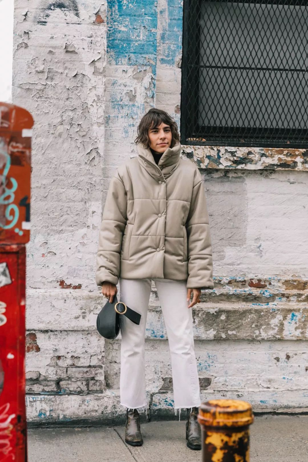 一条白裤子,搭配所有大衣!时髦精必备,给你整个冬天的高级感