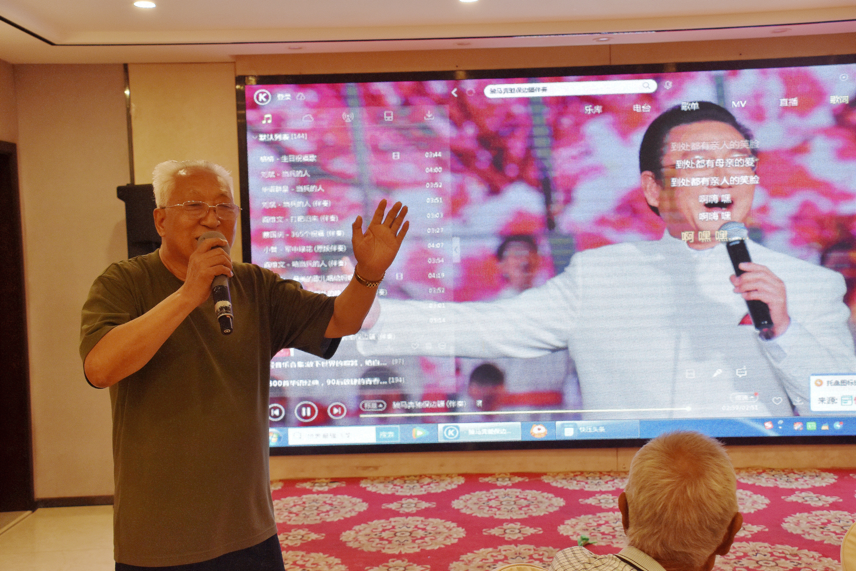 鸢飞社区福海花园小区举办庆祝建军94周年联谊会