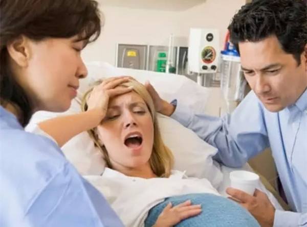 女生顺产时必须面对的五大尴尬,顺产女人容易被老公嫌弃吗