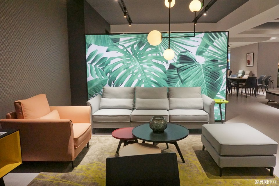 家居沙发推荐轻奢大气,舒适柔软的沙发让客厅颜值爆表