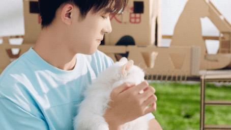 请粉丝参加纽约时装周参观乐高丹麦总部，天猫推粉丝圈实力宠粉