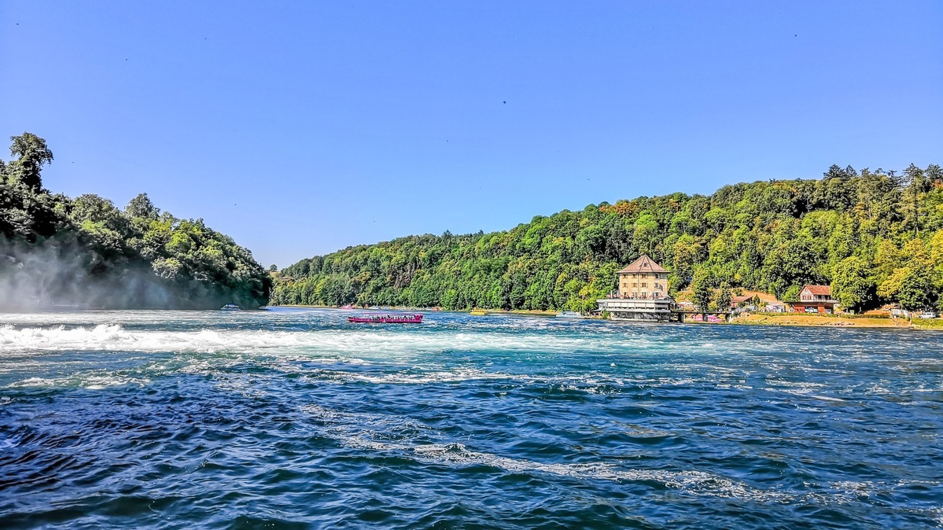 德国莱茵河畔最美小镇,莱茵河边施泰因小镇