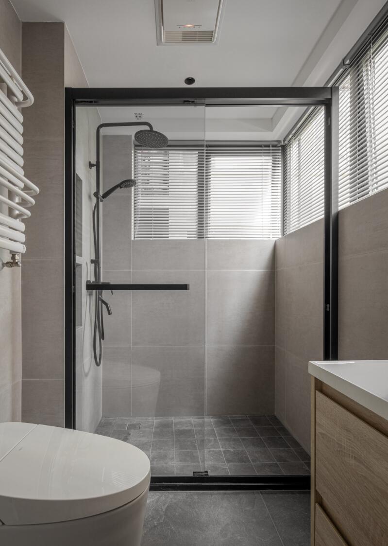 一家三口生活简约风格,干净整洁的家需要一家人的自律