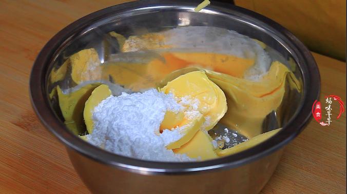 一碗面粉一个鸡蛋做出桃酥,一碗面粉一碗花生做桃酥