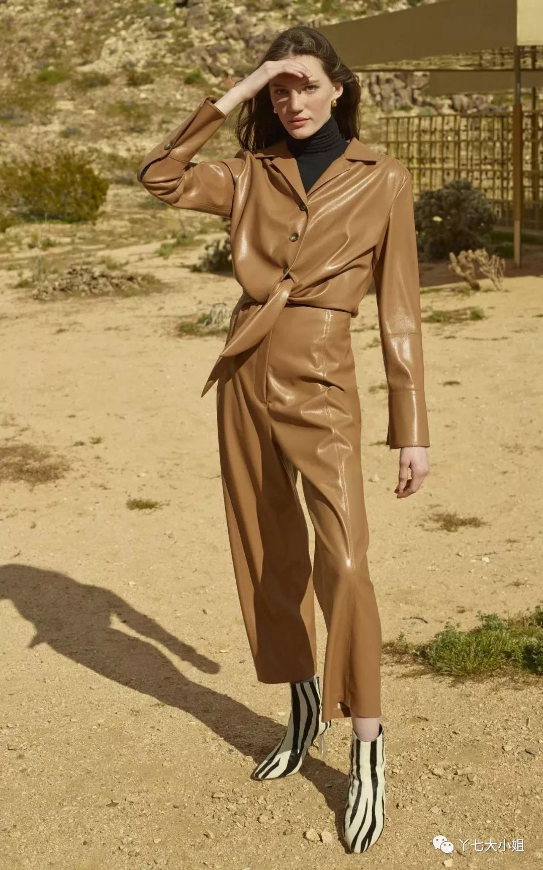 秋冬一定要穿出时髦贵气感,今年秋冬最时髦的颜色搭配