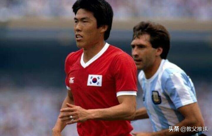 日本队1比2不敌伊朗,日本韩国伊朗目前的足球实力对比