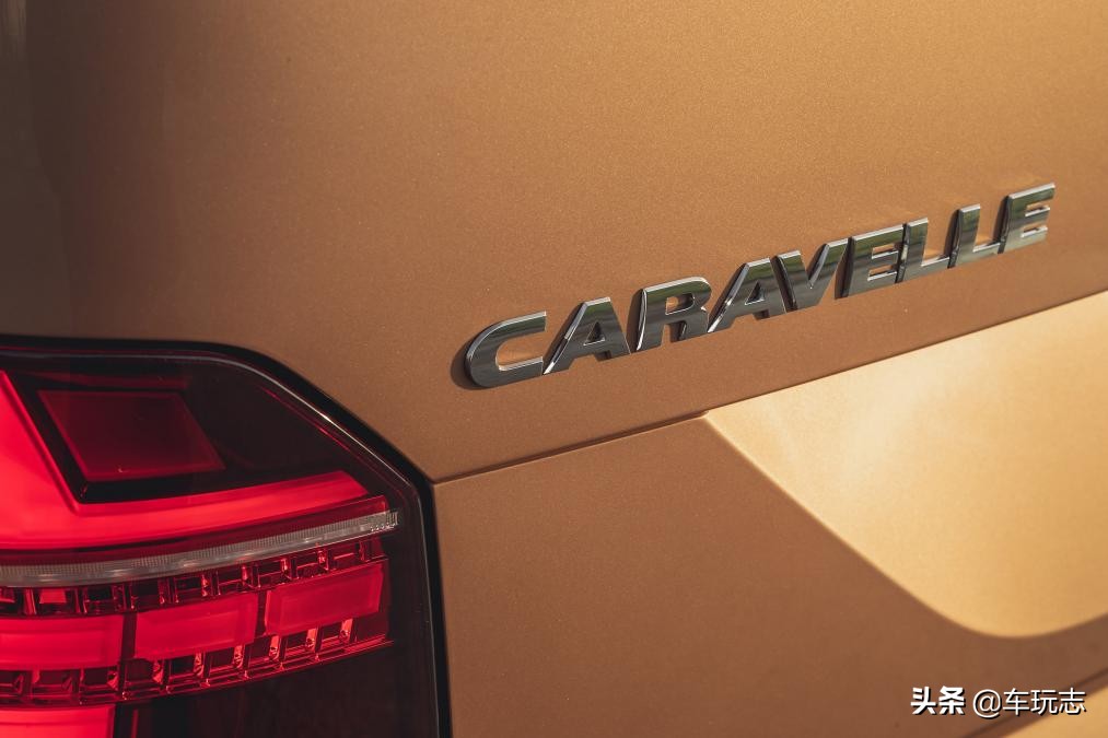 大众mpvcaravelle,对标奔驰v级的车