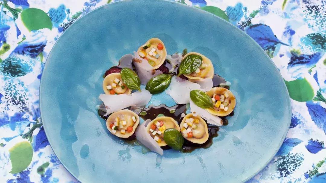 lv包包轻奢都是真的吗,别光顾着购物