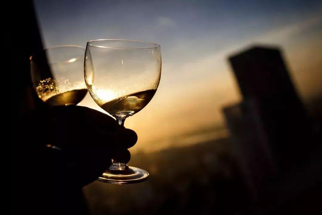 如何提高情商学会为人处事和说话,学会幽默说话让你的情商提高100倍