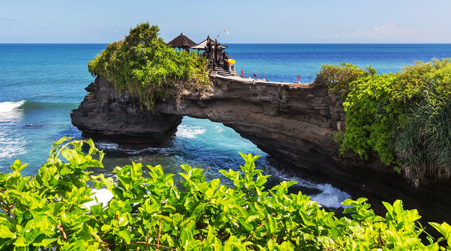 印尼巴里岛皇宫海神庙,印尼巴厘岛海神庙日落