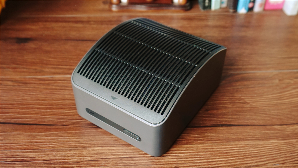 还车内一片净土，有它在雾霾不是问题，70迈空气净化器体验