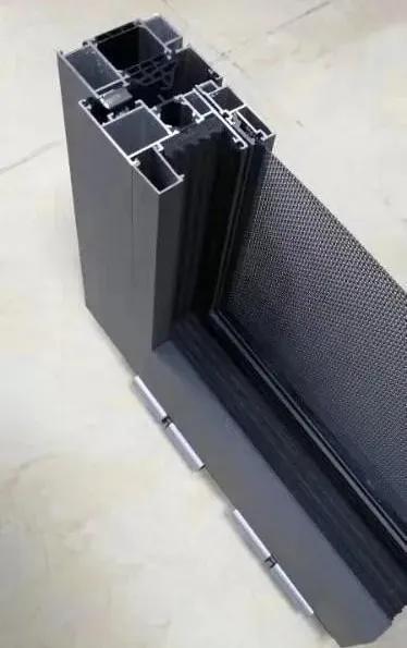 木纹断桥铝门窗和普通断桥铝,断桥铝门窗和普通门窗的区别怎样