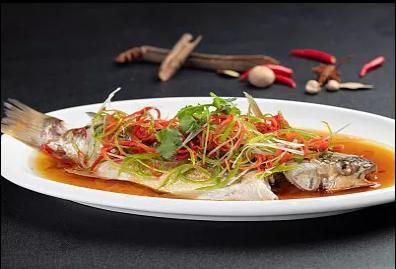 广州一女子误吞鱼骨致动脉破裂命悬一线！鱼刺为何频惹大祸？