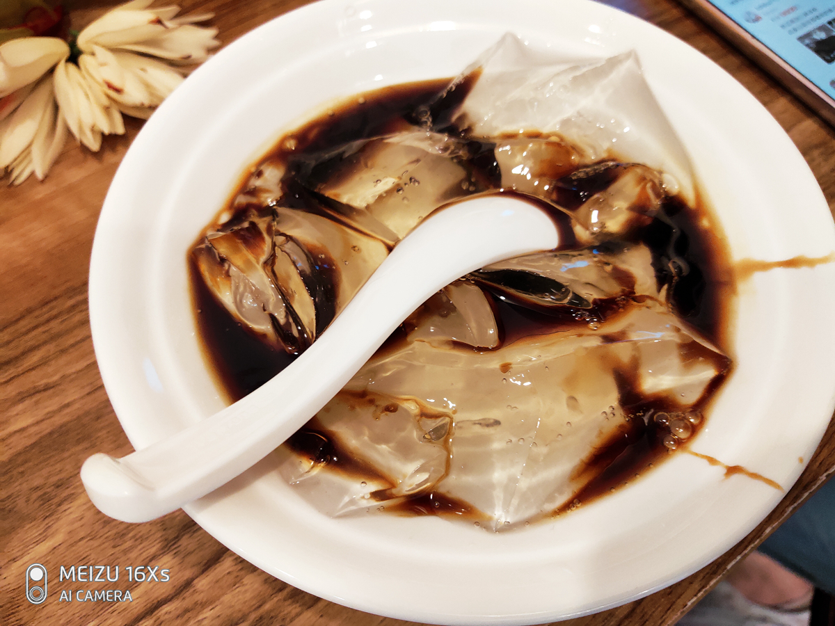 魅族16xs前置摄像拍照好模糊,千元三轴航拍机