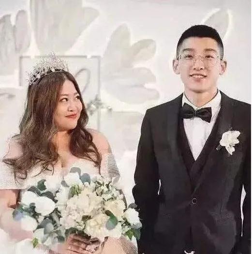 抖音网红所谓的爱情，200斤的女友你还爱吗！