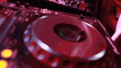 适合年轻人开的特色酒吧,目前最受欢迎的酒吧类型