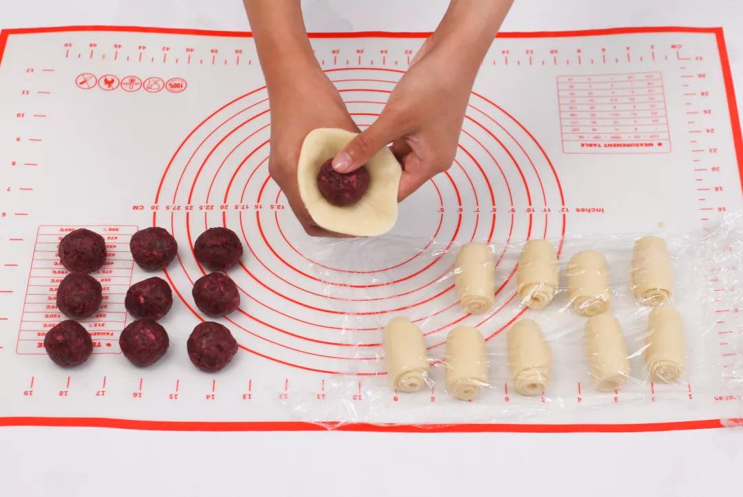 云南玫瑰鲜花饼好吃实惠味更美,云南玫瑰鲜花饼五种口味