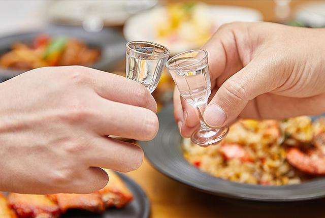 原浆酒和年份酒有什么区别,原浆酒和原度酒区别大吗