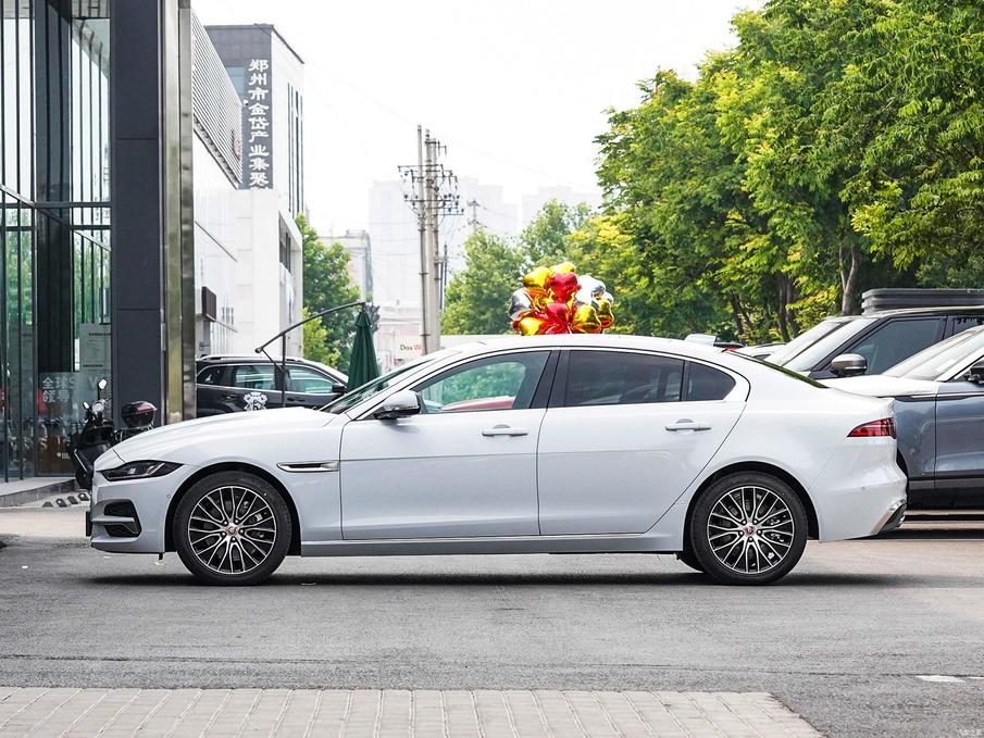 捷豹的小豹子多少钱,捷豹xel小豹子立标带灯