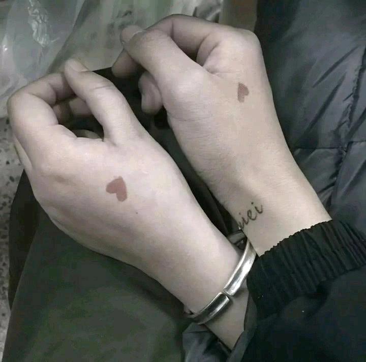 我曾吹牛说等猴年马月才能脱单，那么今天就是猴年马月里的一天