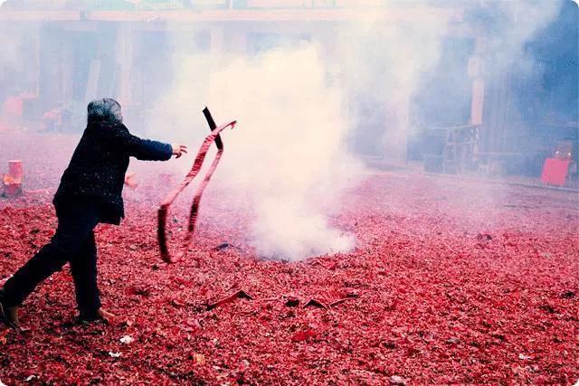 初五先迎财神再送穷神,年初五迎财神送穷神
