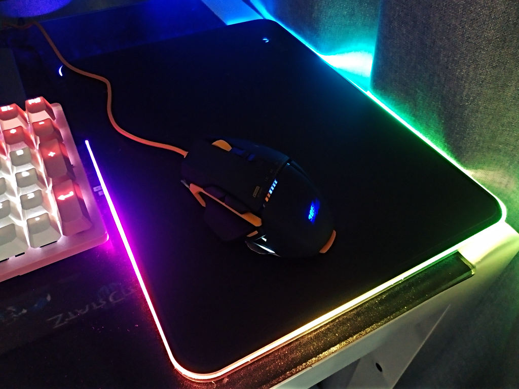 鼠标垫炫酷电竞,炫酷电竞鼠标