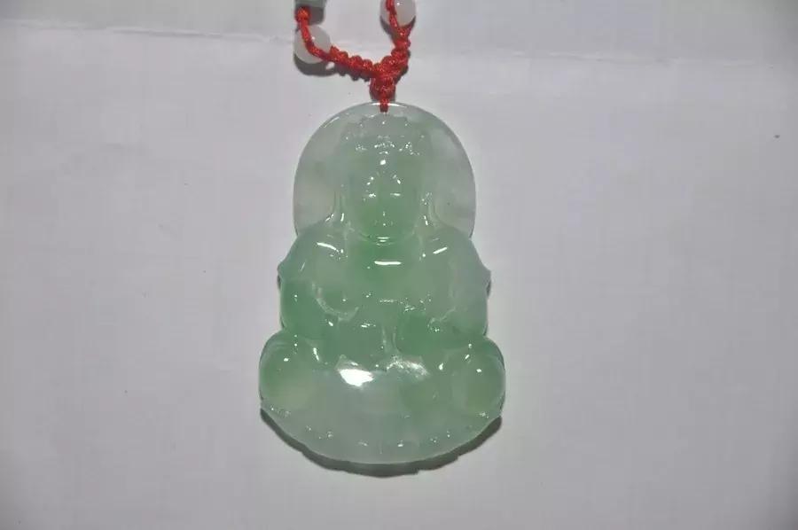 原价1030万、估价800万、起拍720万副厅长的表引发关注