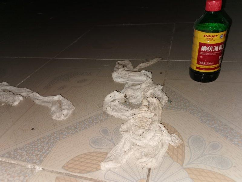 废弃厂房里的“卖肾”交易：买肾人花55万，卖肾人得4.5万！