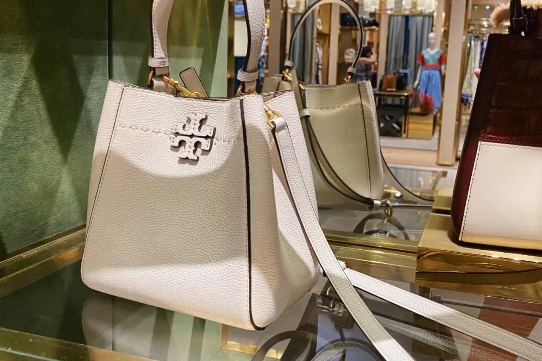 三亚最大的国际免税店在哪里,三亚国际免税城亚洲最大