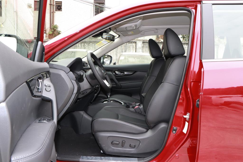 全新一代奇骏改装姿态,日产奇骏姿态越野