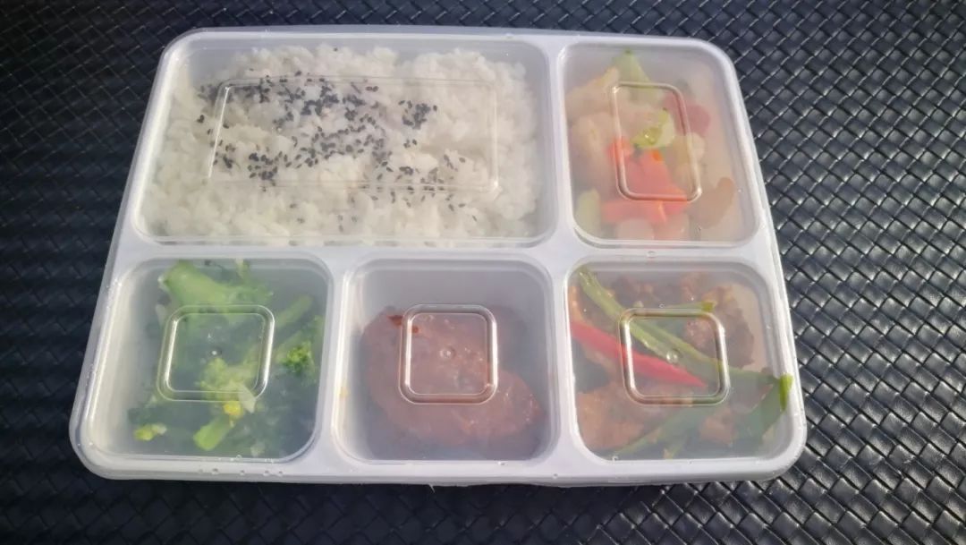 疫情之下逆境求生,疫情下餐饮断臂求生