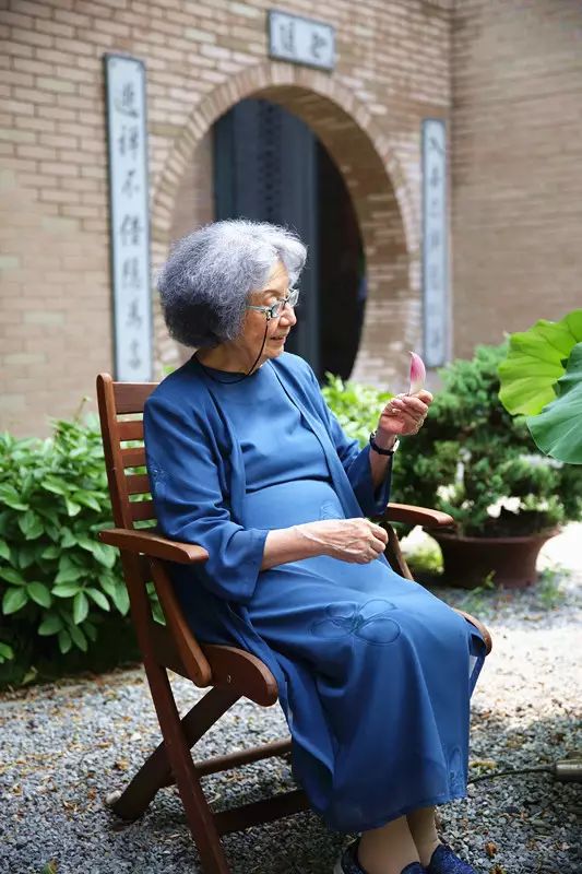 婚姻不幸福又离不了怎么办,当婚姻不如意的时候应该怎么做呢