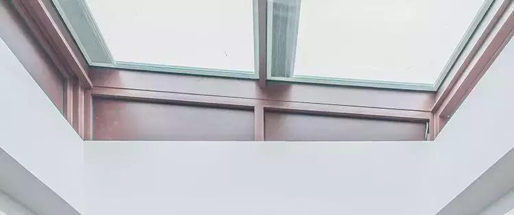 上海买房没钱装修小伙,上海24岁小伙房子装修