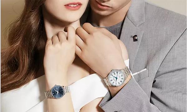 男女同款手表酷酷,男女适合戴的卡西欧