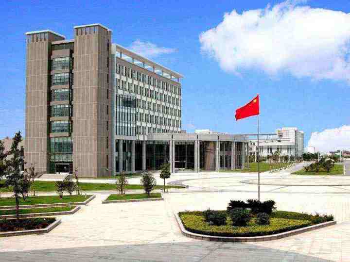 高考选大专是本省好还是省外好,成人高考的大专毕业证有什么用