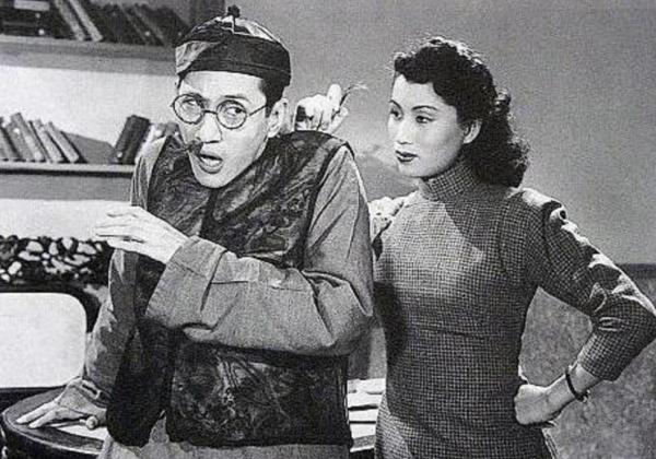 1988年，人大会议上*小平邓**正要抽烟，收到陌生纸条：请你不要吸烟