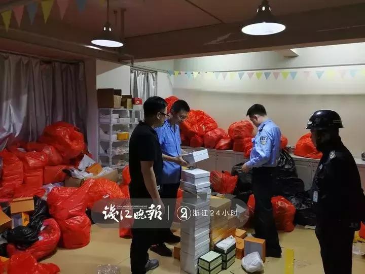 gucci和ysl的包包哪个值得买,GUCCICHANEL基础款