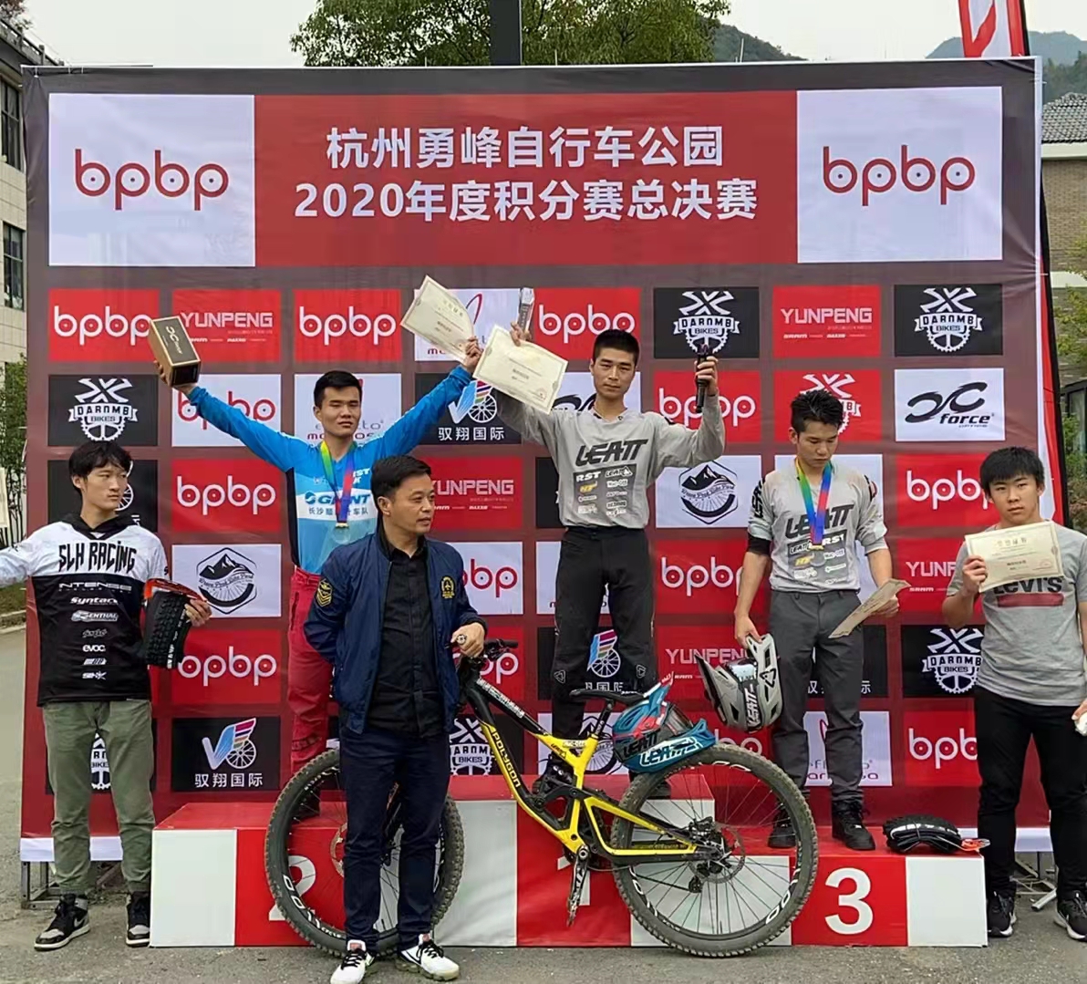 肖聪丁再刚重庆速降,肖聪速降冠军录像